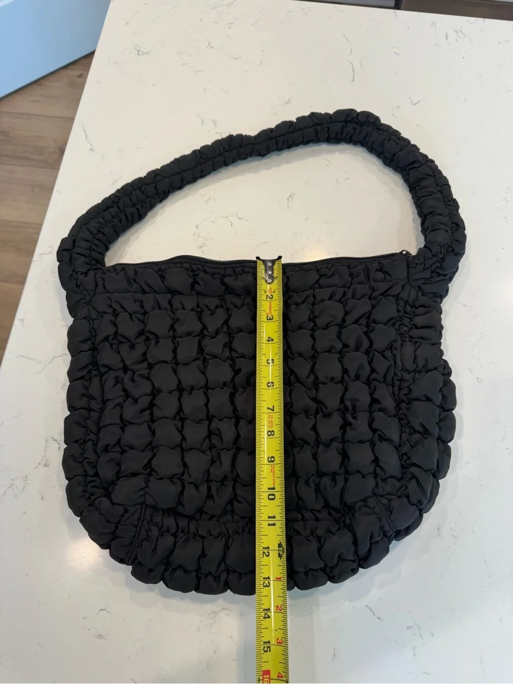 QUILTED CROSSBODY PUFFER TOTE BAG BLACK